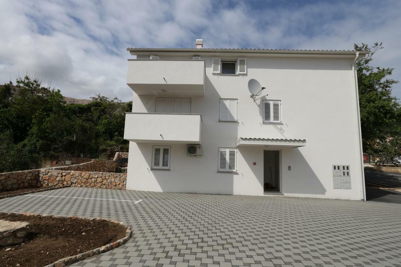 Apartment Robert With Terrace Baška Exteriér fotografie